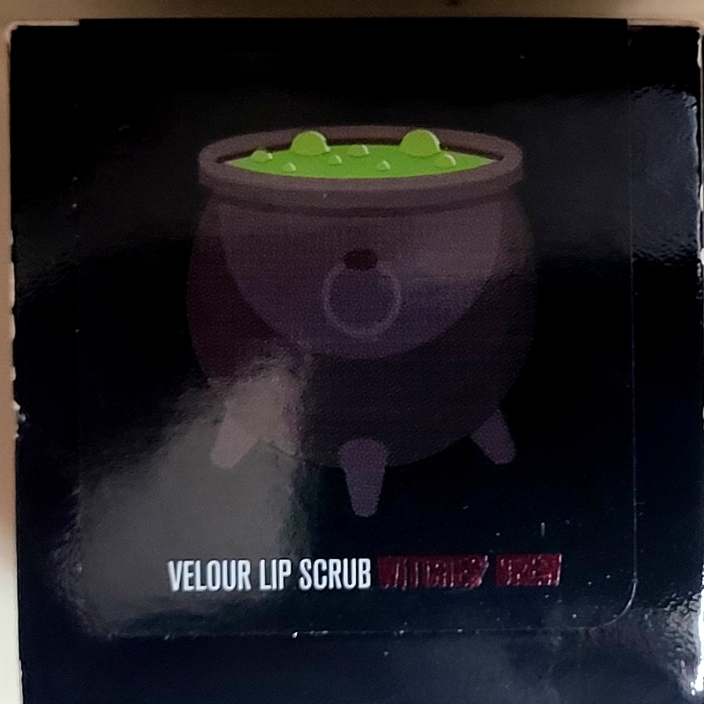NEW LIMITED EDITION JSC Lip Scrub